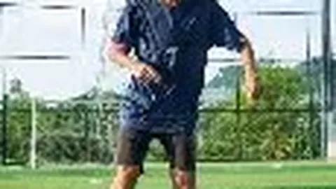 广州足坛遗憾落败！中甲联赛仅得季军，90天惊心动魄11场连胜，南通对决双杀辉煌再现！