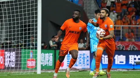 标题改写：英格兰队创历史辉煌，萨卡脱颖而出，荣膺塞尔维亚之战最佳球员桂冠