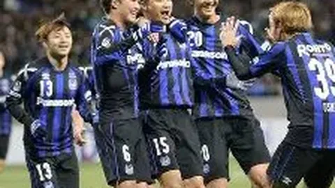 《阿隆索揭秘：罗德里戈禁区内倒地，裁判无视回放引热议！》