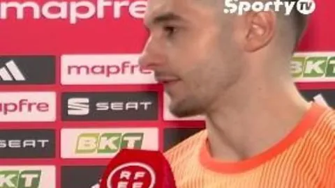 蓉城与三镇首轮首发名单揭晓：5外援对碰4外援，胡荷韬担纲首发，韦世豪替补亮相